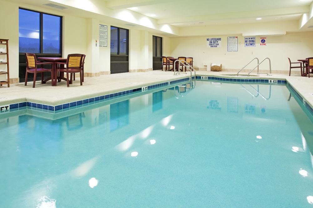 Holiday Inn Express & Suites - Hardeeville-Hilton Head By Ihg Exterior foto