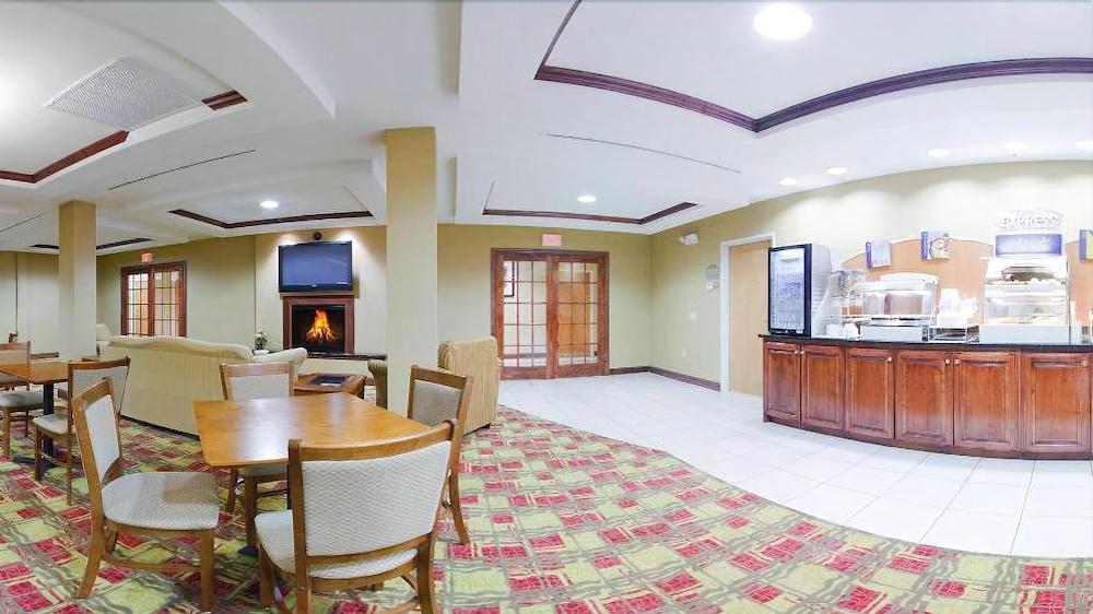 Holiday Inn Express & Suites - Hardeeville-Hilton Head By Ihg Exterior foto