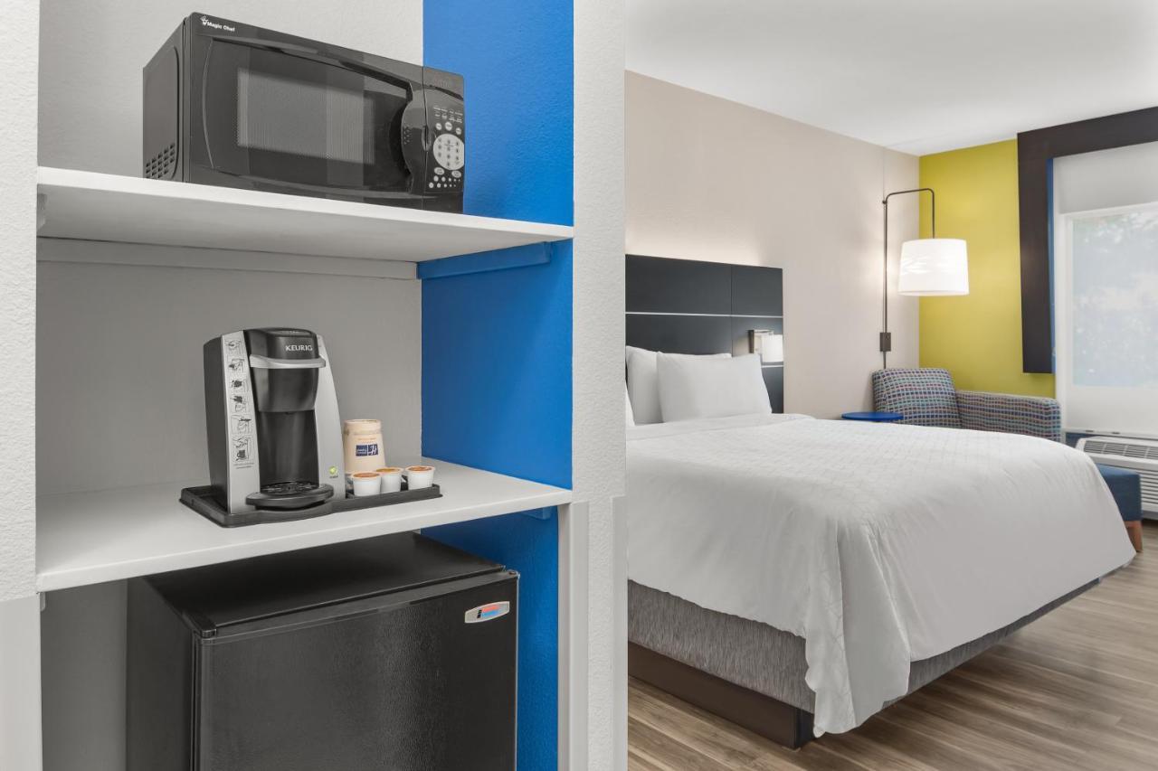 Holiday Inn Express & Suites - Hardeeville-Hilton Head By Ihg Exterior foto