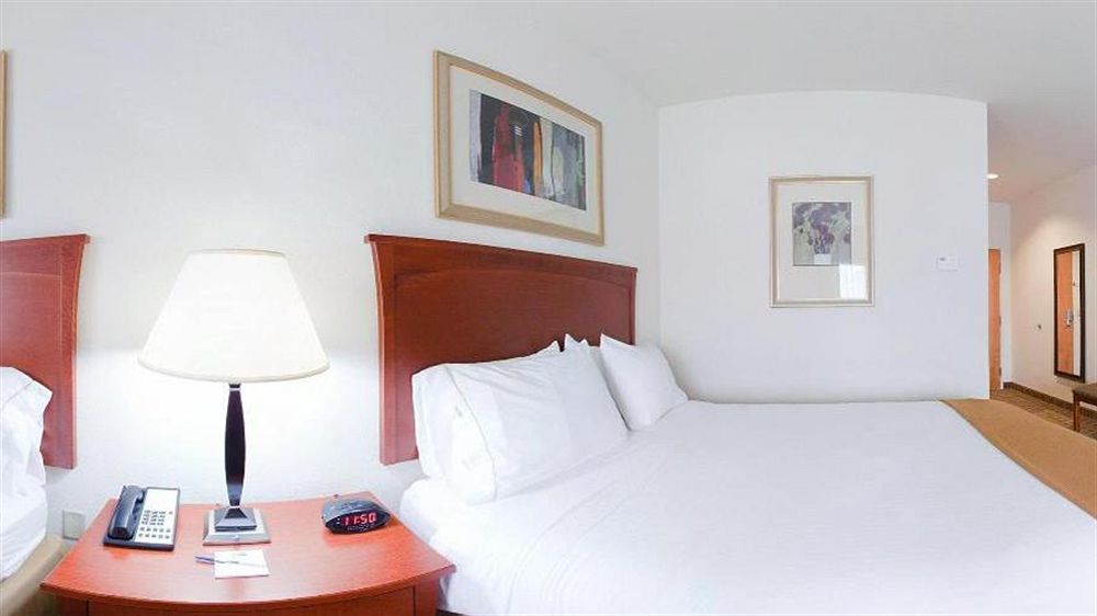 Holiday Inn Express & Suites - Hardeeville-Hilton Head By Ihg Exterior foto